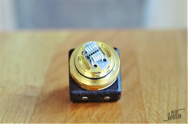 avis-fat-rabbit-rta-hellvape-blog-le-petit-vapoteur (2)
